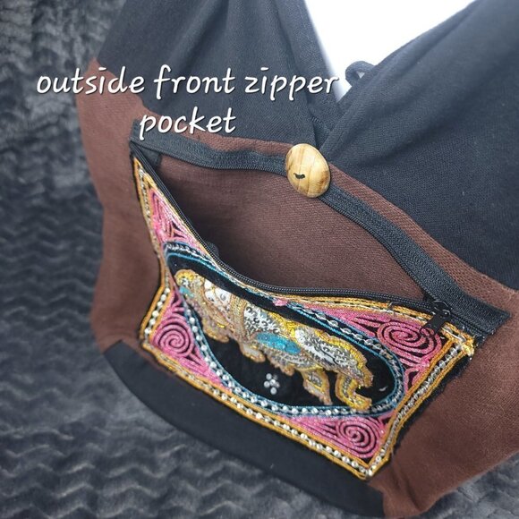Sling Body Purse With Elephant Design On The Front. - Picture 5 of 10